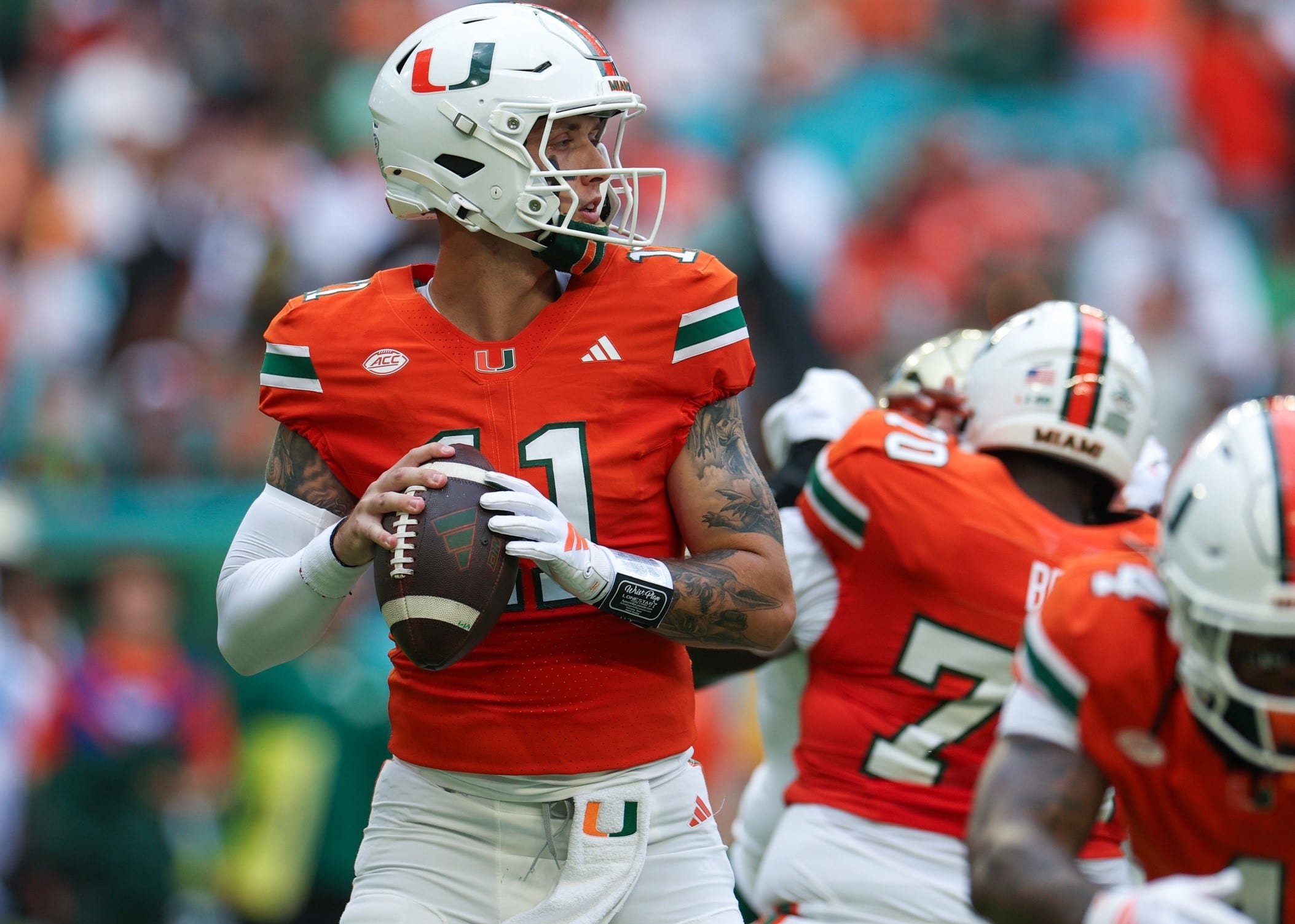 College Football Picks: CFB Week 14 Picks, Predictions and Best Bets