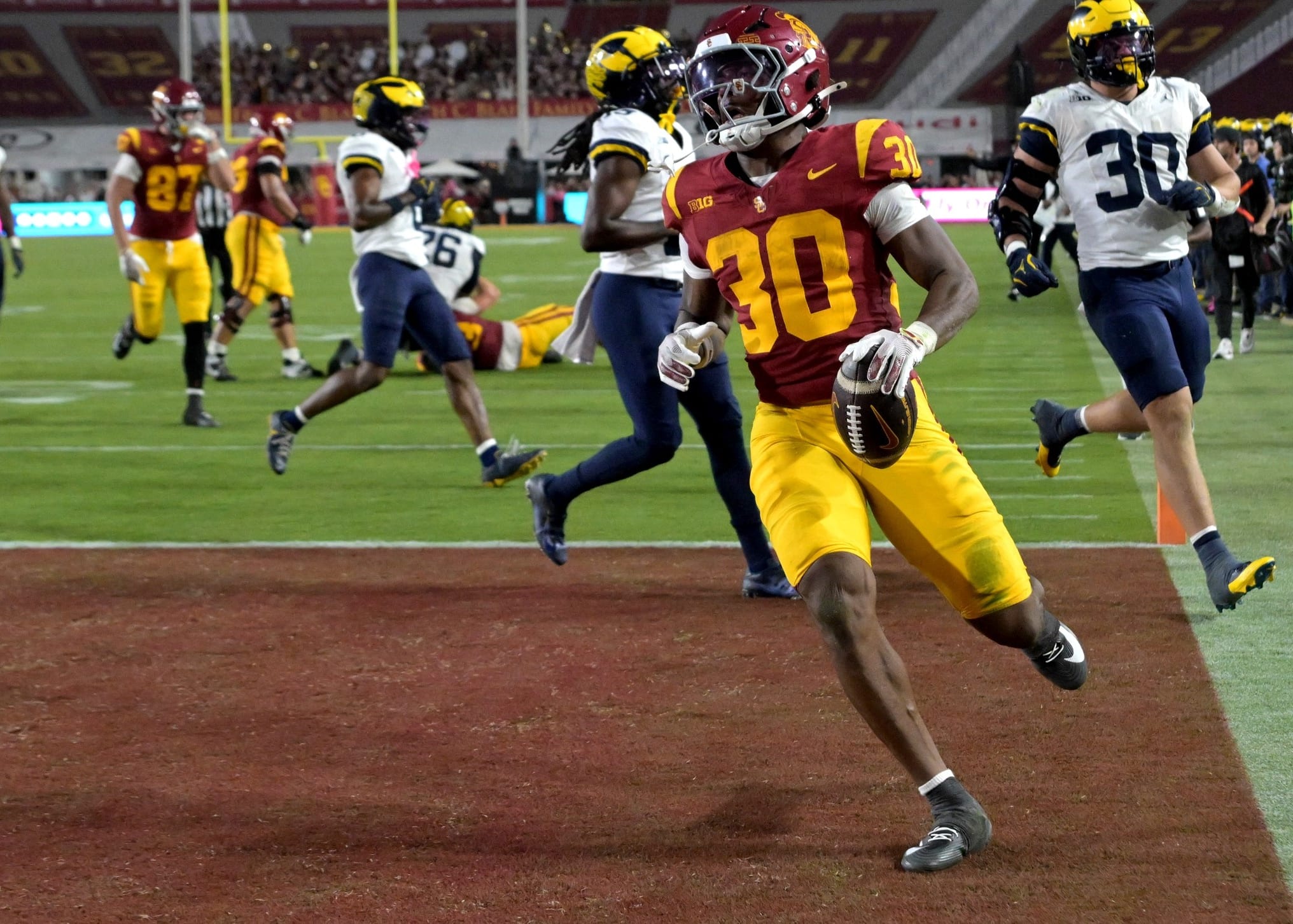 College Football: Week 7 Freshman Standout Performers