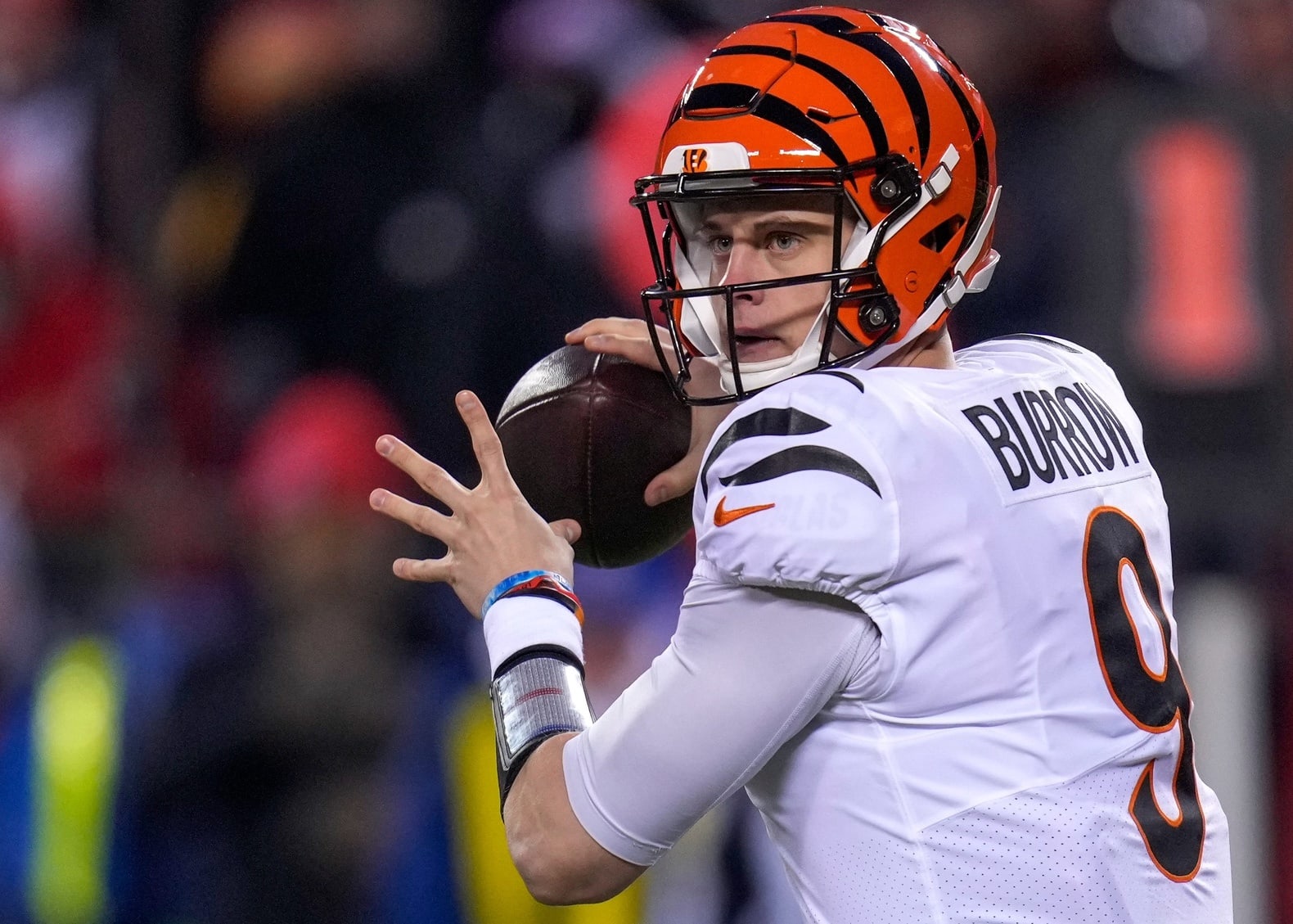 NFL Week 13 Game Previews: Thanksgiving Matchups, Picks & Fantasy Tips