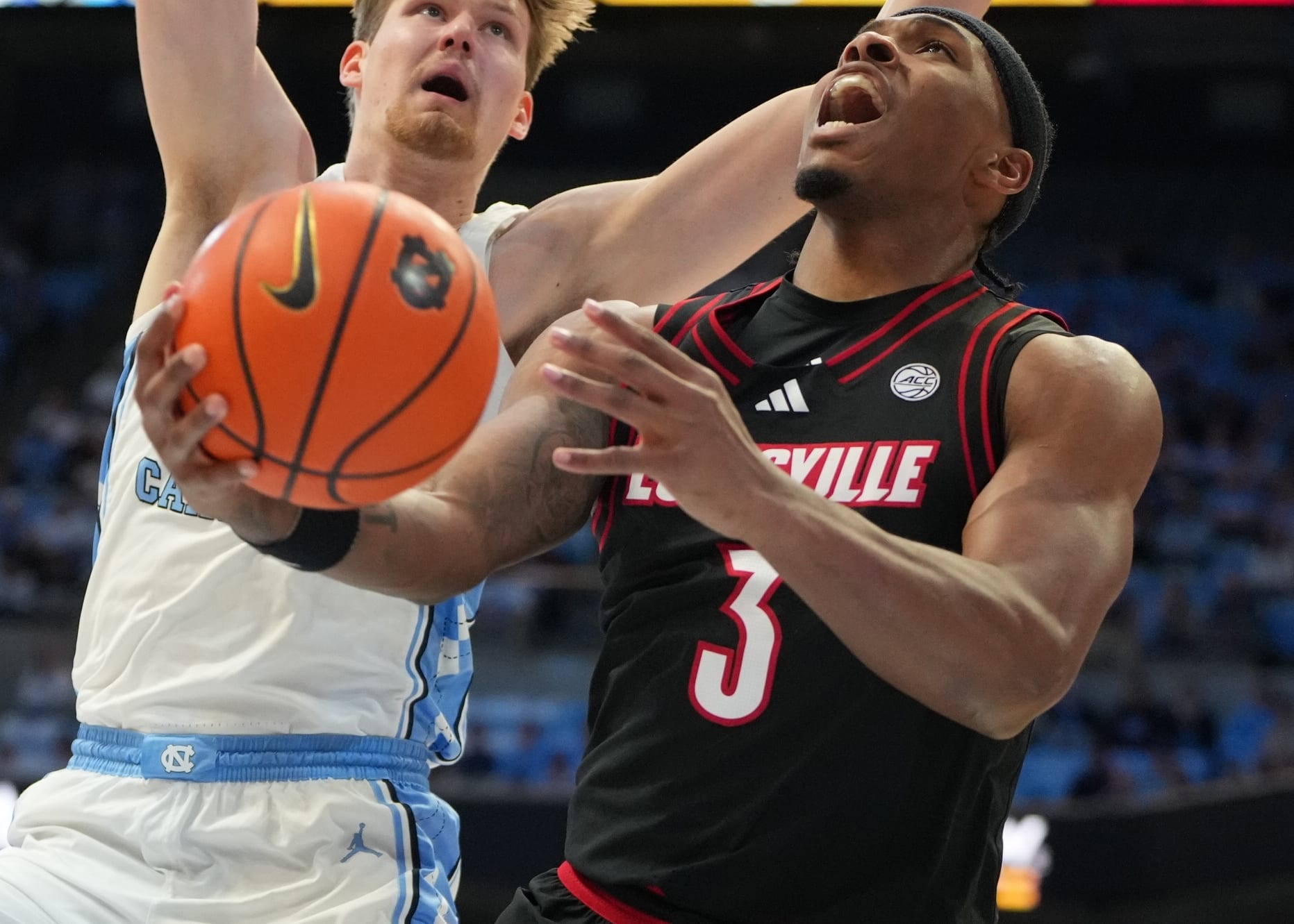 College Hoops Barometer: Pros & Conwell