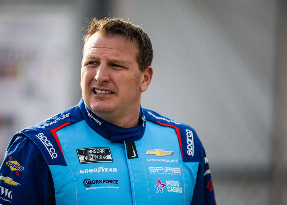 NASCAR DFS Picks and Best Bets: Freeway Insurance 500
