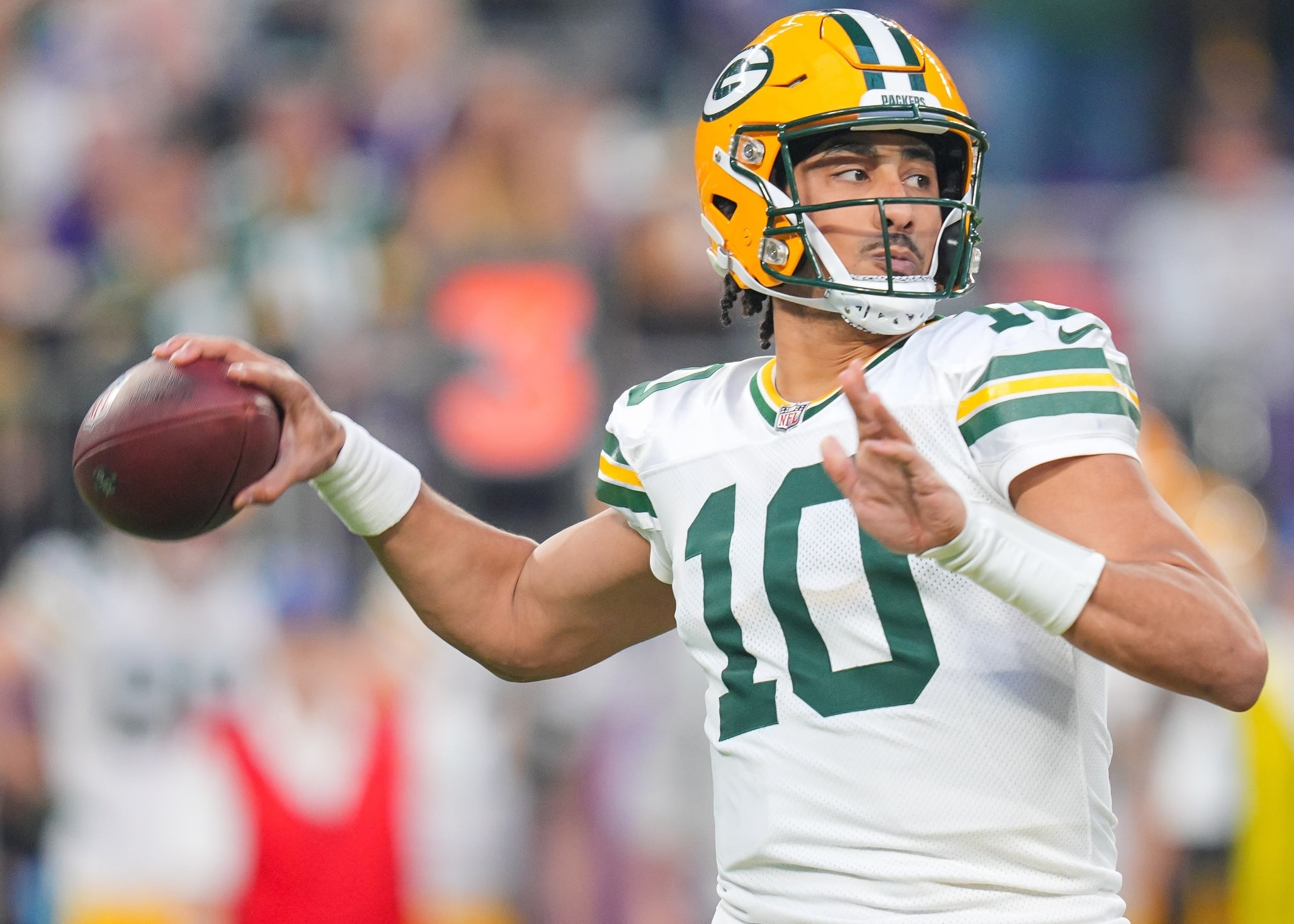 NFL Game Preview: Week 14 Matchups, Picks & Fantasy Tips