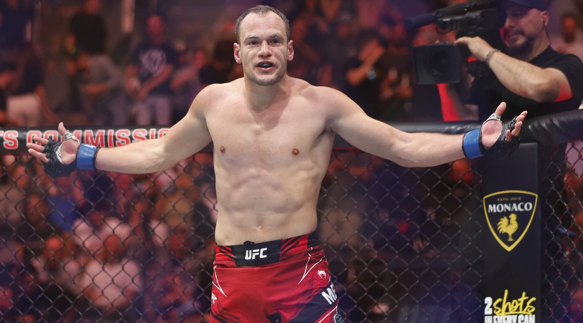 UFC Houston Strickland vs. Hernandez DFS Analysis: Drake's Takes