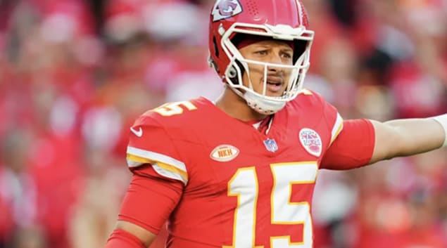 Best Commanders vs Chiefs Player Prop Bet Picks for Monday Night Football Week 8