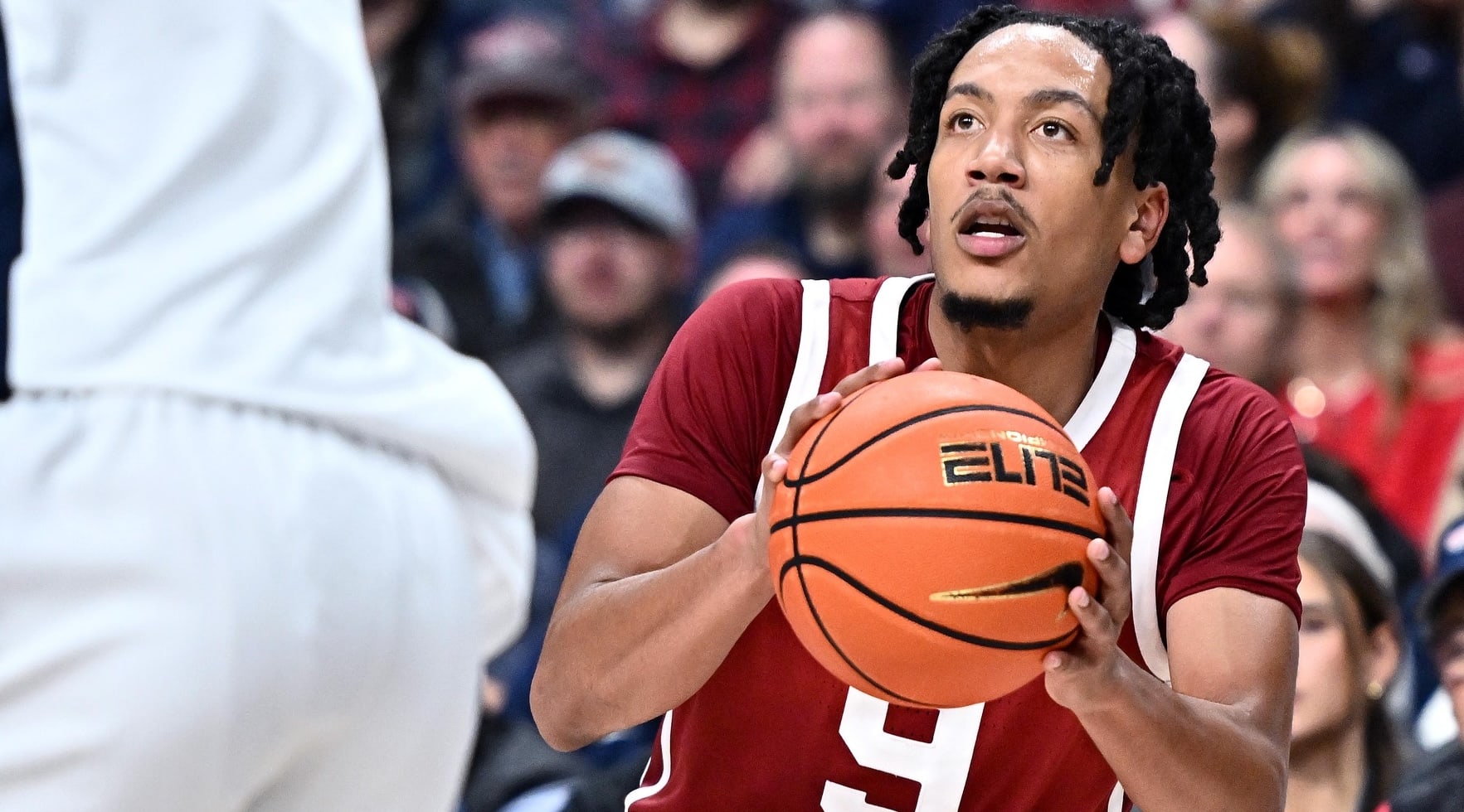 College Basketball DFS: Tuesday, December 2 Picks & Predictions
