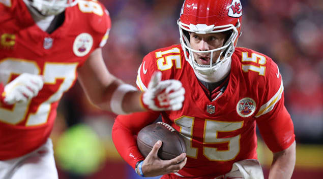 DFS Sunday Night Football Breakdown: Chiefs vs. Texans