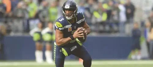 Seahawks Travis Homer becoming Seattle's Swiss Army Knife
