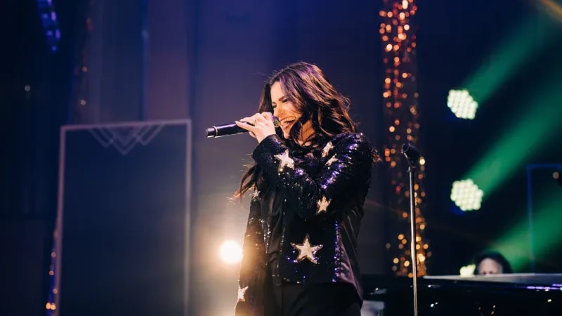 Idina Menzel 
