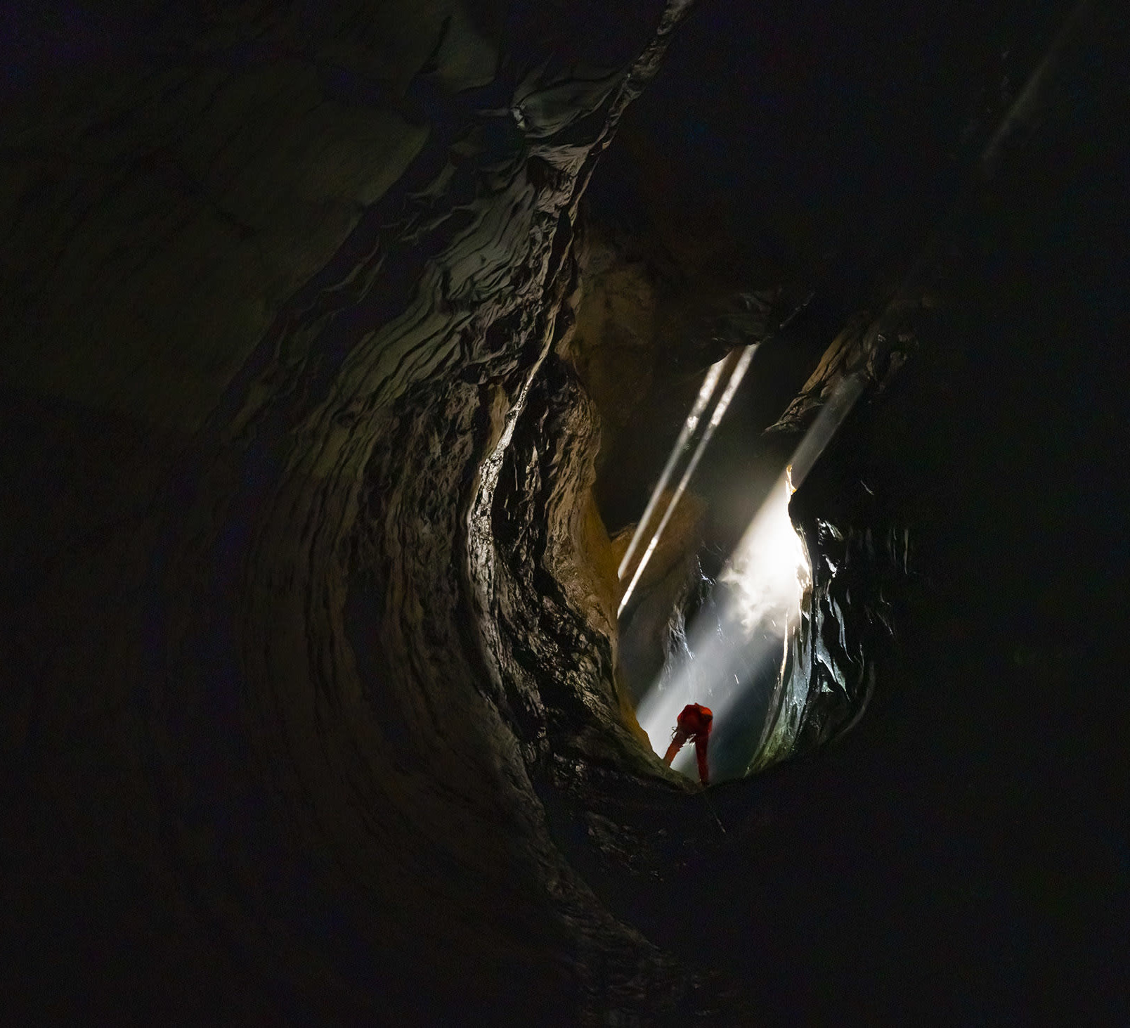 Krem Umladaw: Journey to the Centre of the Earth
