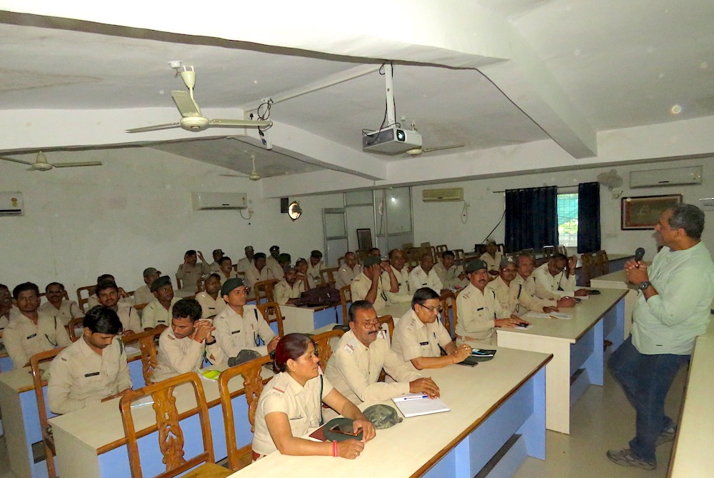 Kedar has conducted numerous snakebite mitigation training workshops for various groups including doctors under the Zero Bite campaign. Here forest department staff at Panna, Madhya Pradesh attend one of his sessions. 
Photo Courtesy: Kedar Bhide
