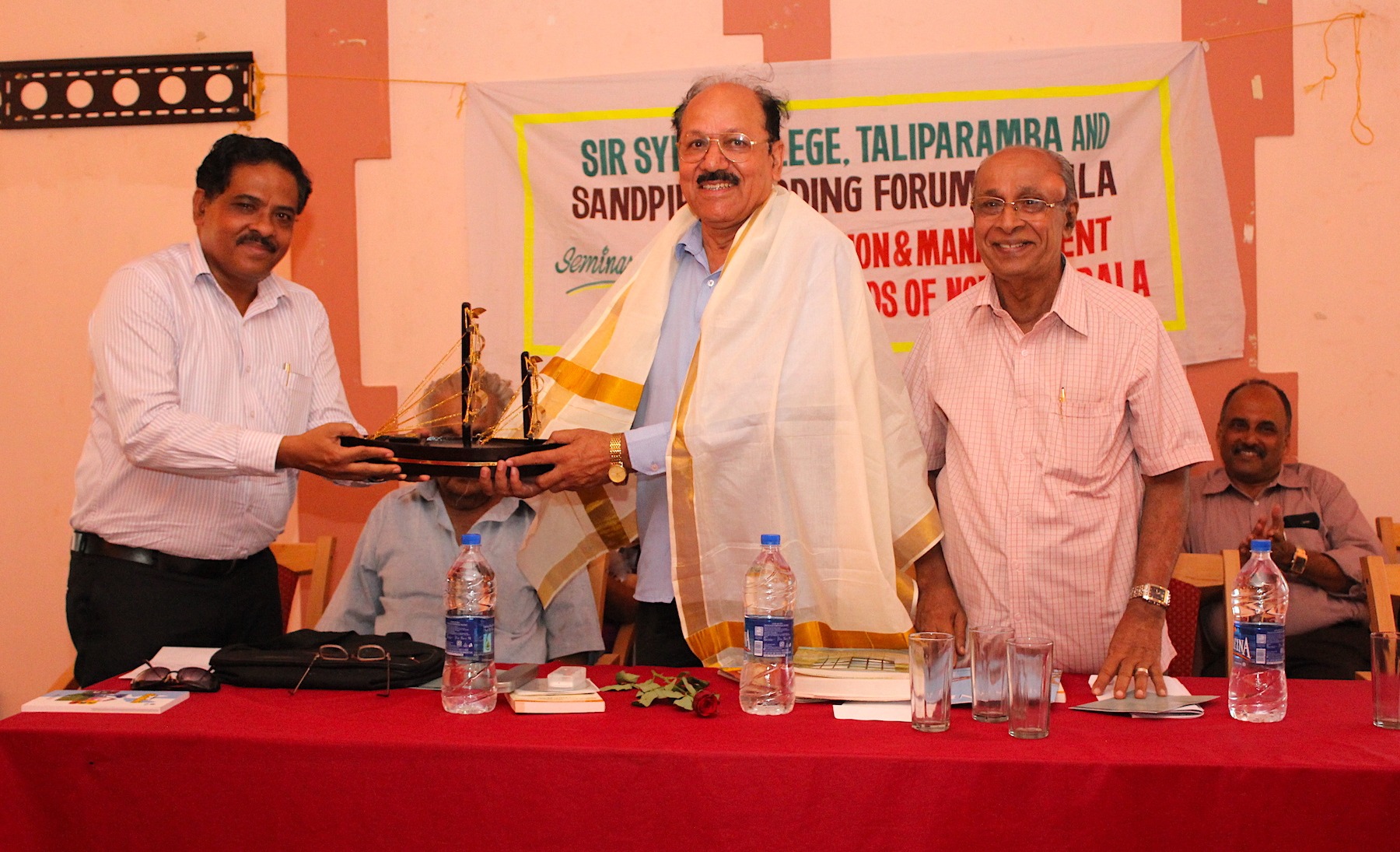 Asad Rahmani has done extensive work for the conservation of wetlands in India and is a member of Wetlands International South Asia. He regularly conducts awareness workshops around the country such as this one in Sir Syed College, Kerala.  Photo courtesy: Asad Rahmani 