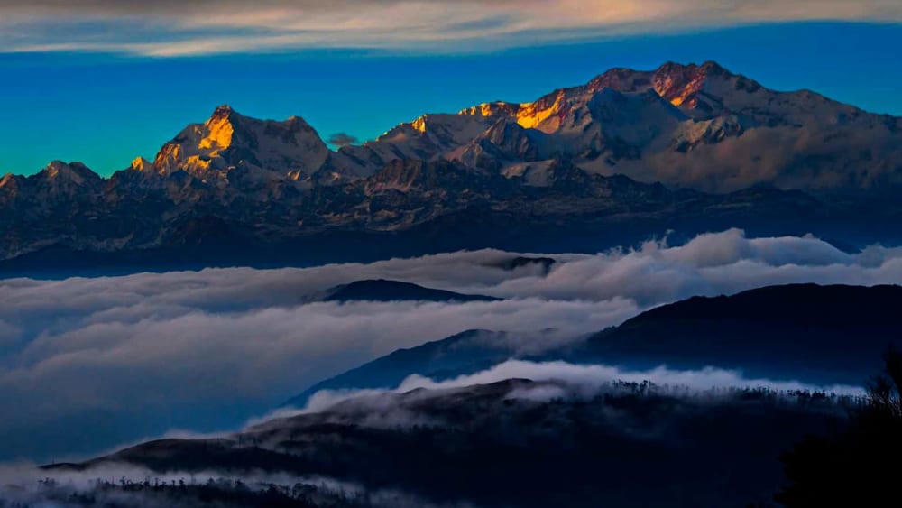 The Misty Mountains of Singalila
