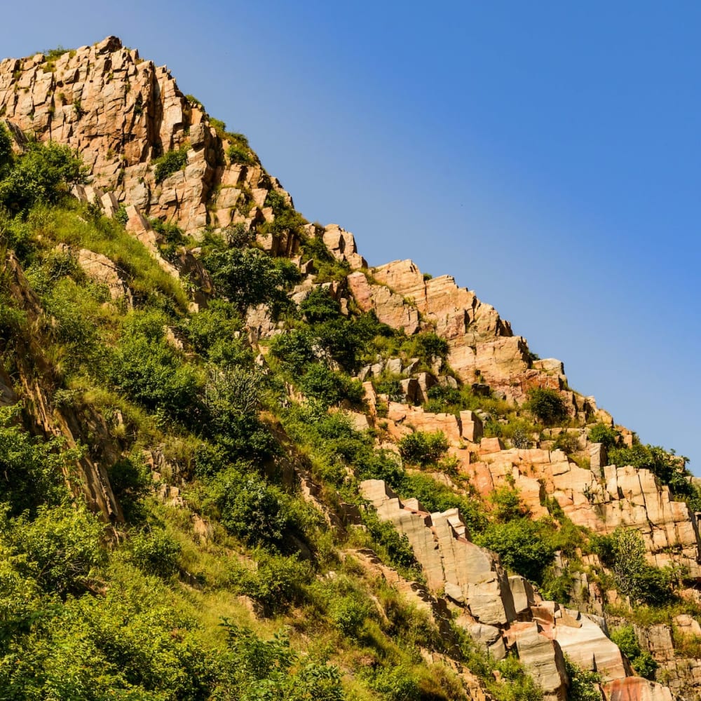 Gurugram, Faridabad at Risk from Illegal Mining in Aravallis