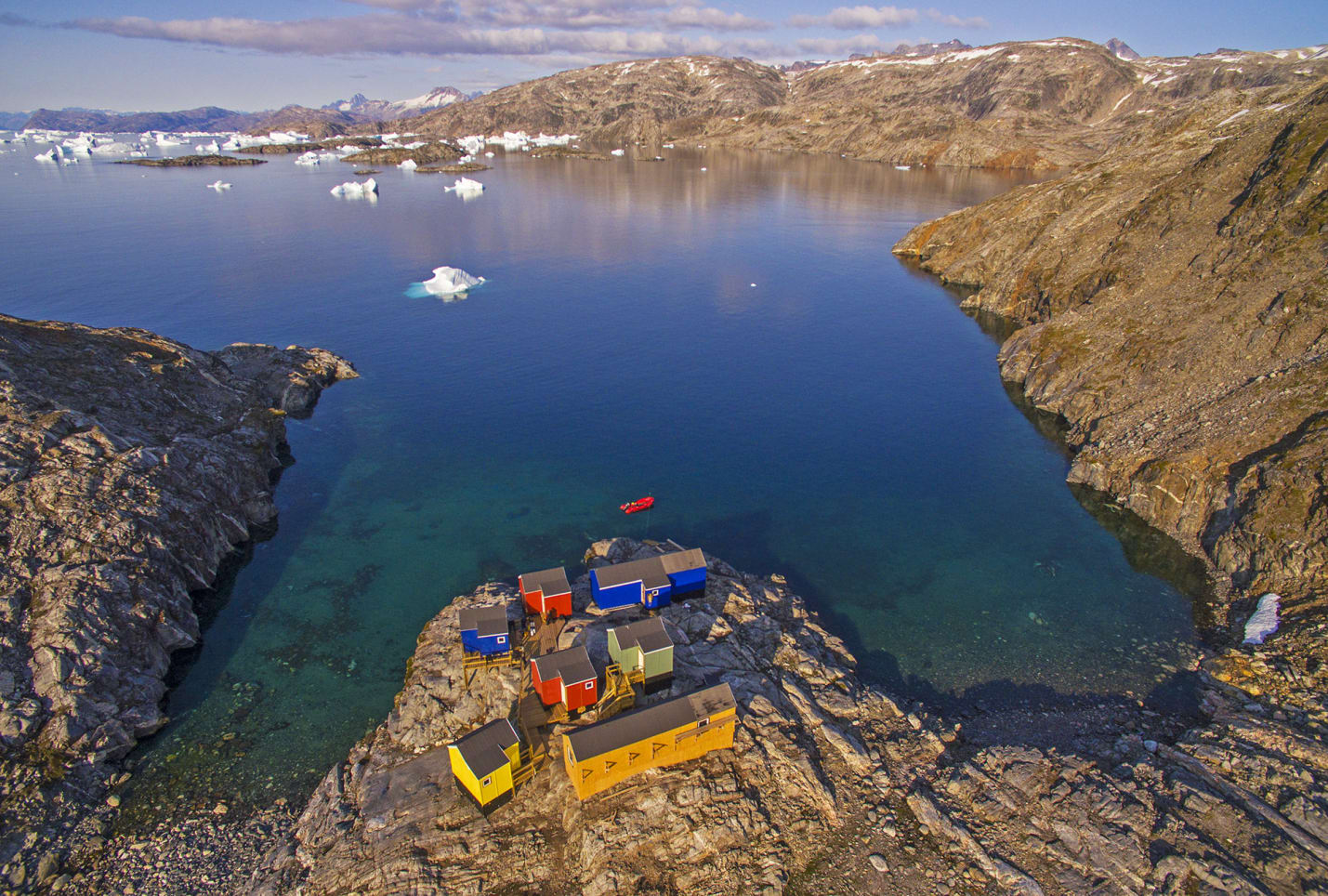 When they weren’t diving or exploring nearby fjords, Dhritiman and his partner divers stayed in these “camping units.” These fuss-free accommodations are accessible only by boat, and equipped with beds and basic kitchen equipment. “Our first task was to carry the supplies from the boat, up the rocky slope, to our rooms,” says Dhritiman. “It is isolated, yes, and that is the best thing about it.” 
