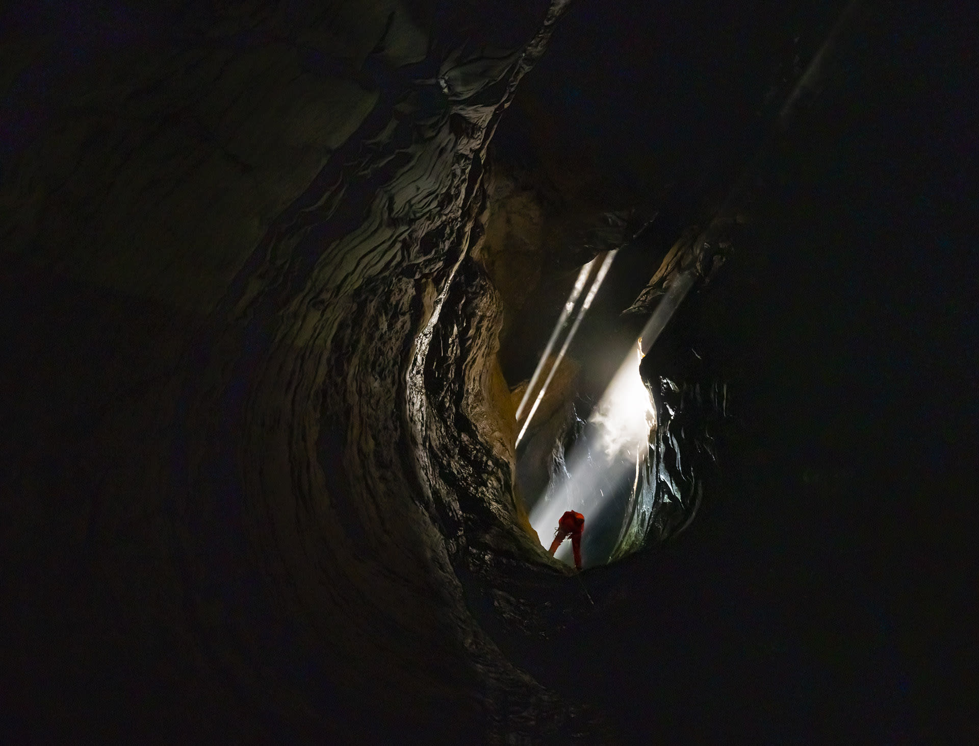 Krem Umladaw: Journey to the Centre of the Earth