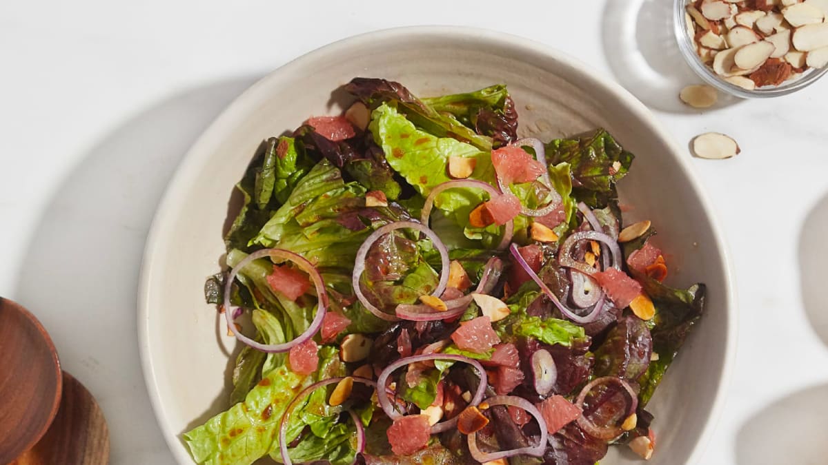 Red Leaf Salad with Grapefruit and Balsamic