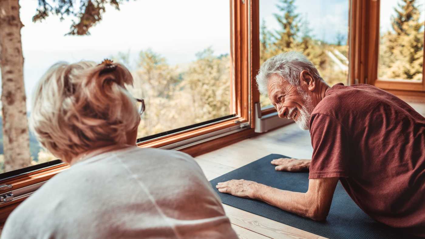 Vinyasa Yoga: Warming Sun Salutations