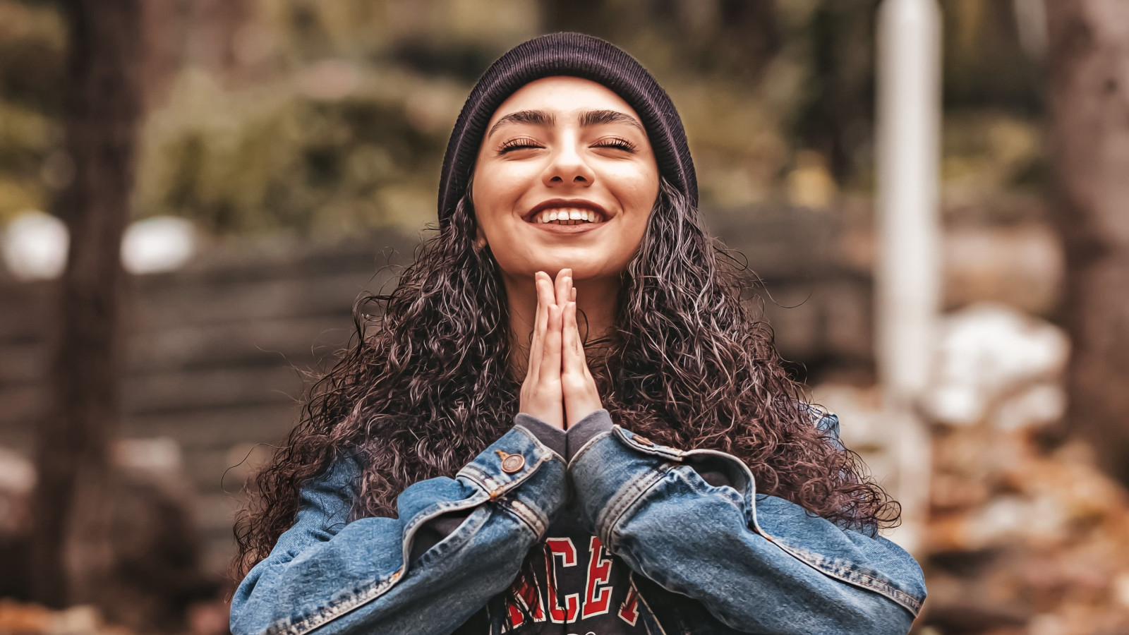 Everything You Need to Know About the Healing Powers of Mantra Meditation