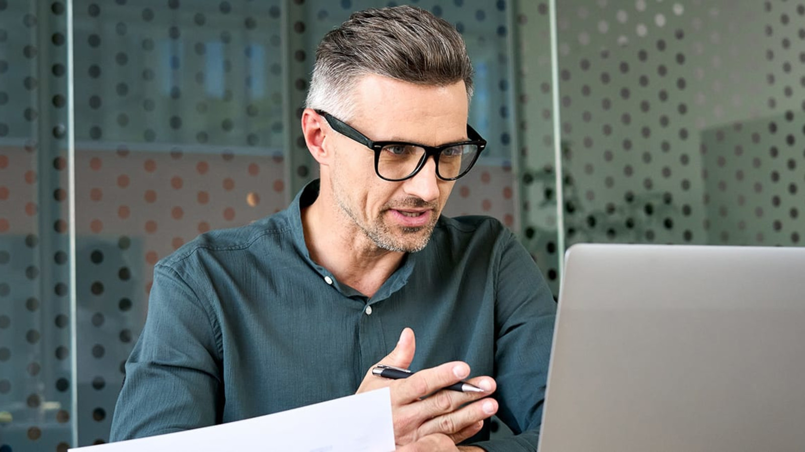 How Leaders Can Manage Remote Teams Effectively