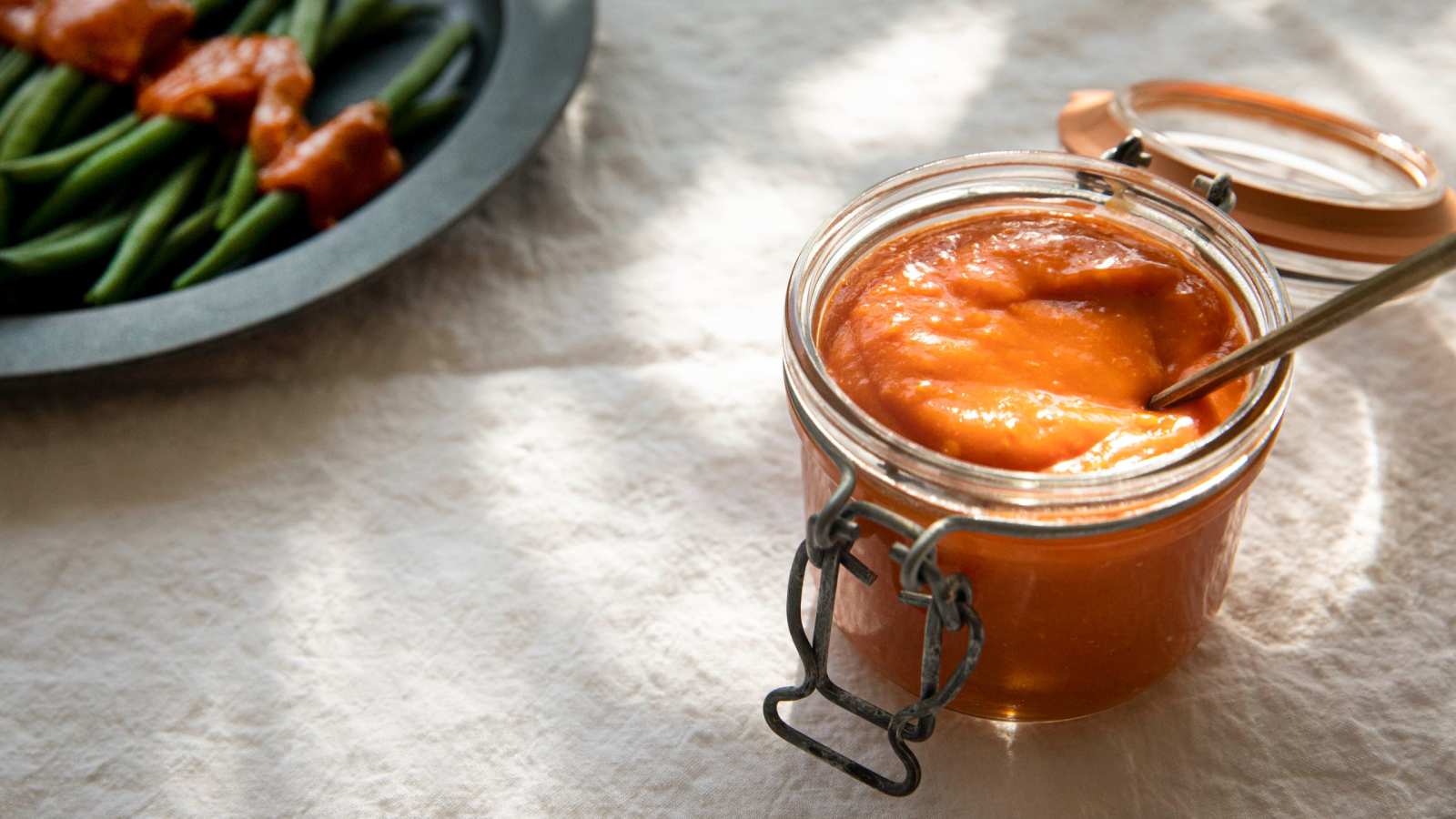 Vegan Choron Sauce