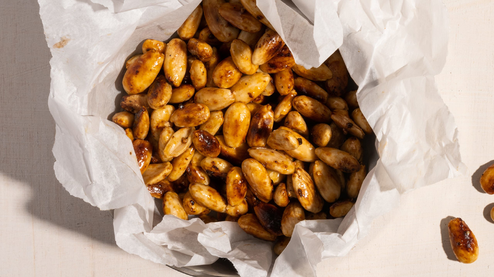 Spicy Almonds