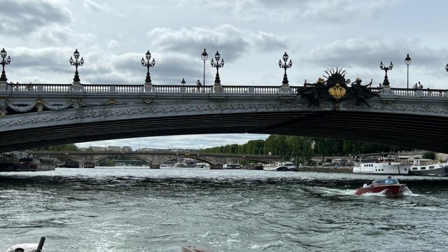 Cruising Along The Seine