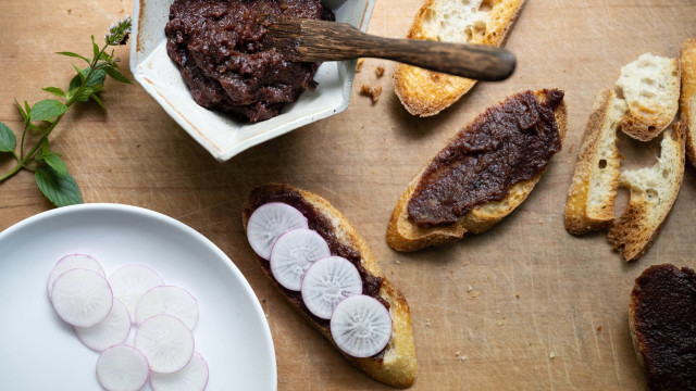 Date-Olive Tapenade