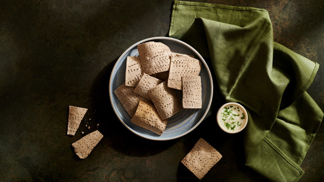 Baingan Bharta Crackers