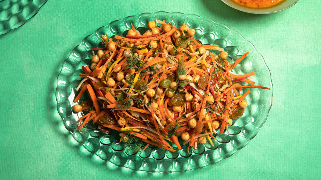 Carrot Salad with Chile Vinaigrette