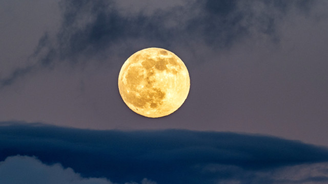 Full Moon: Amplify Your Energy