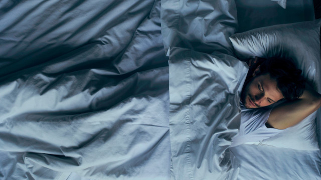 4-7-8 Breath to Fall Asleep Quickly