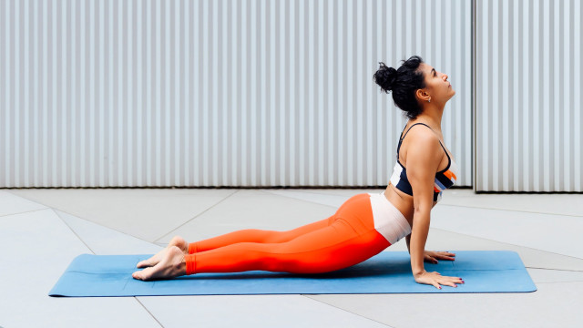 Mood-Boosting Vinyasa Yoga