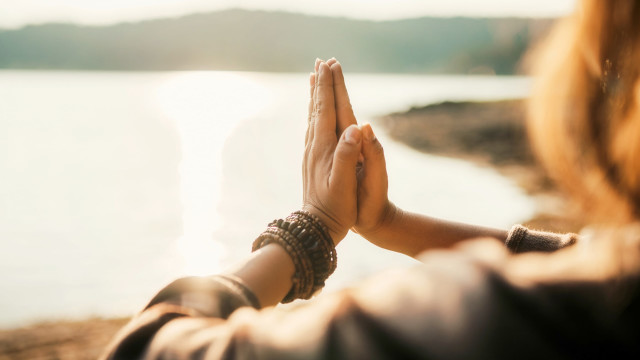 Gentle Yoga to Relax and Receive