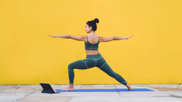 Yoga to Unplug From Distractions