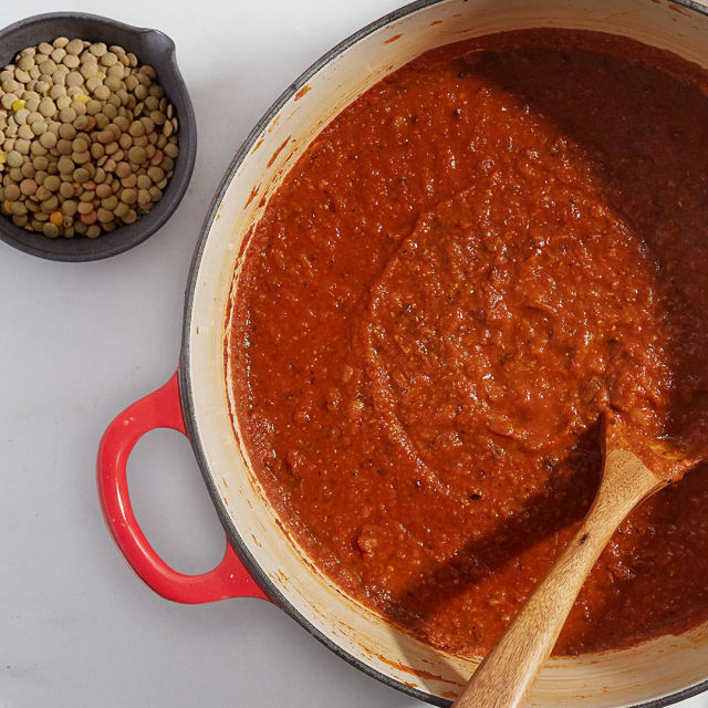 Tomato Soup with Spanish Lentils