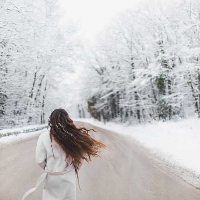 She Awakens in the Garden