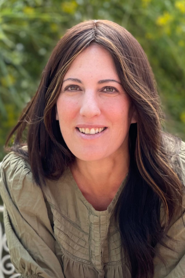 Alison Serour