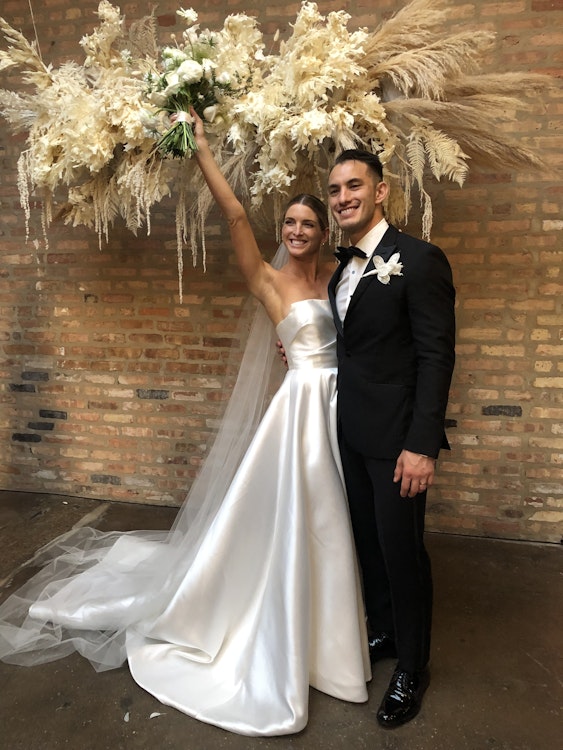 Untamed Petals DAY DREAM VEIL in Ivory (cathedral 110”) | rowely display picture 1