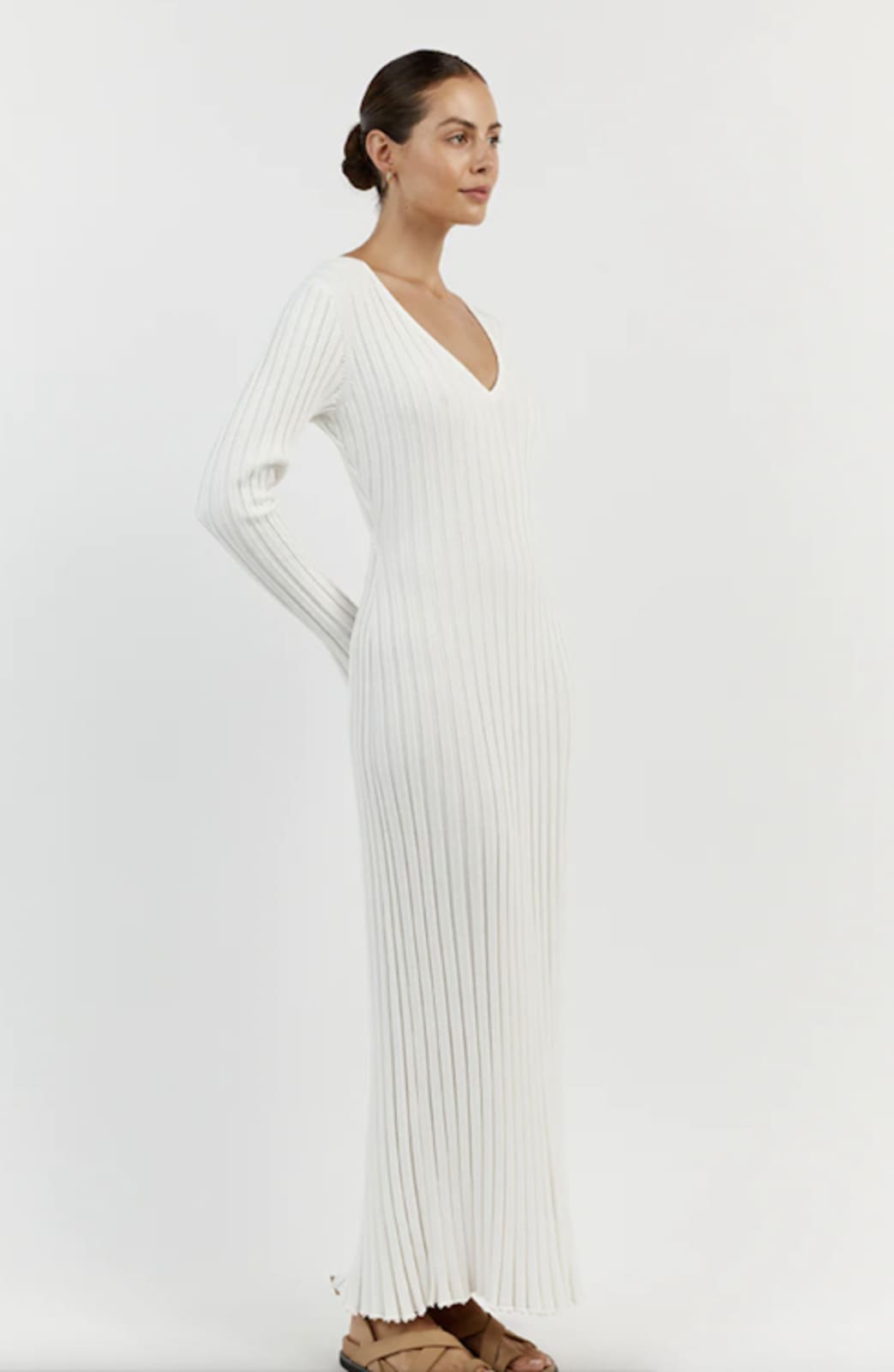 REIGN WHITE SLEEVED KNIT MIDI DRESS | rowely