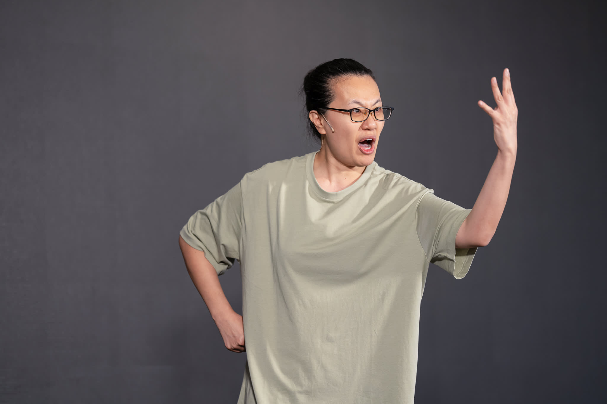 四員虎將齊站定，製作：《《卡啦OK》》