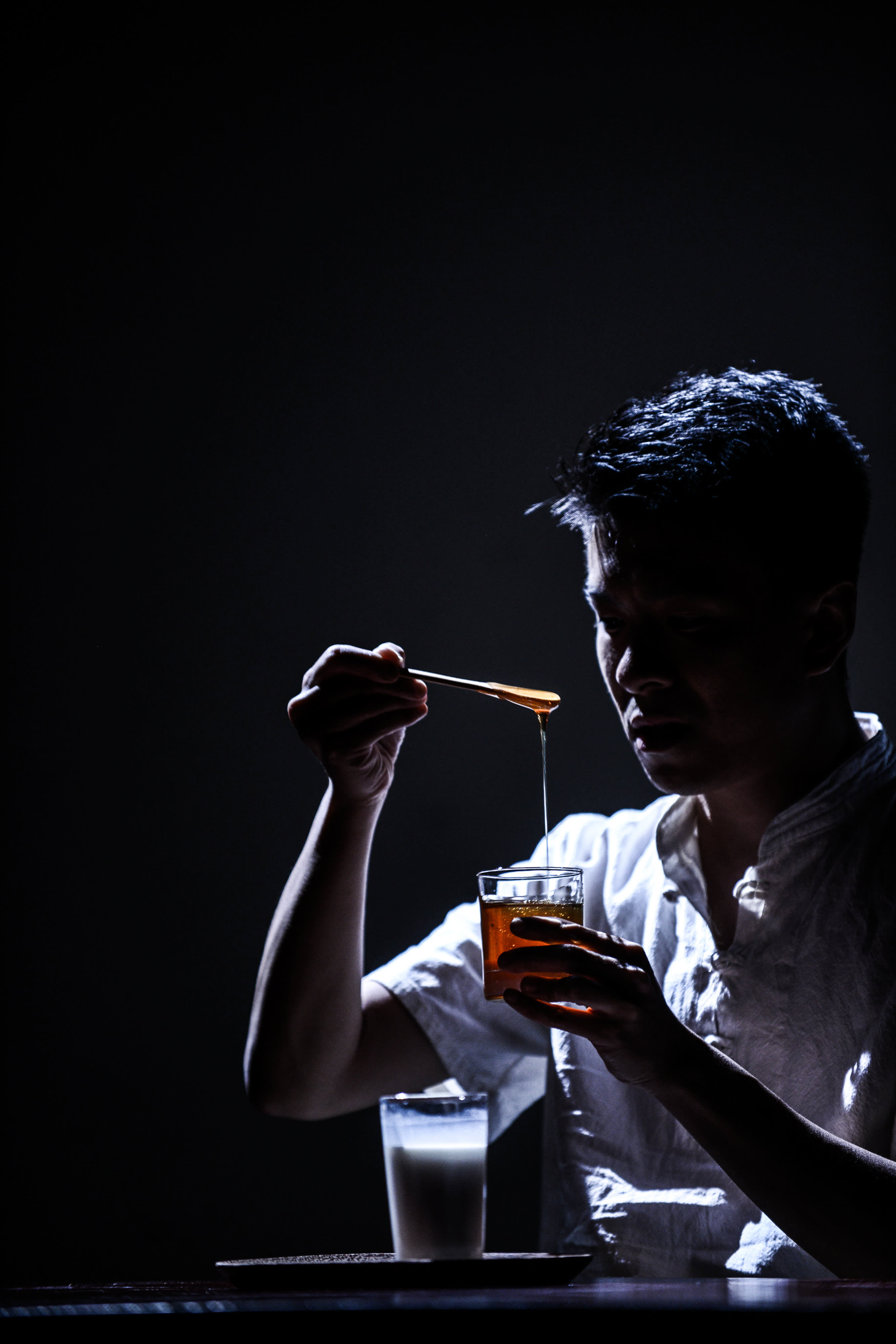 《牛奶與蜜糖》，製作：《《牛奶與蜜糖》》