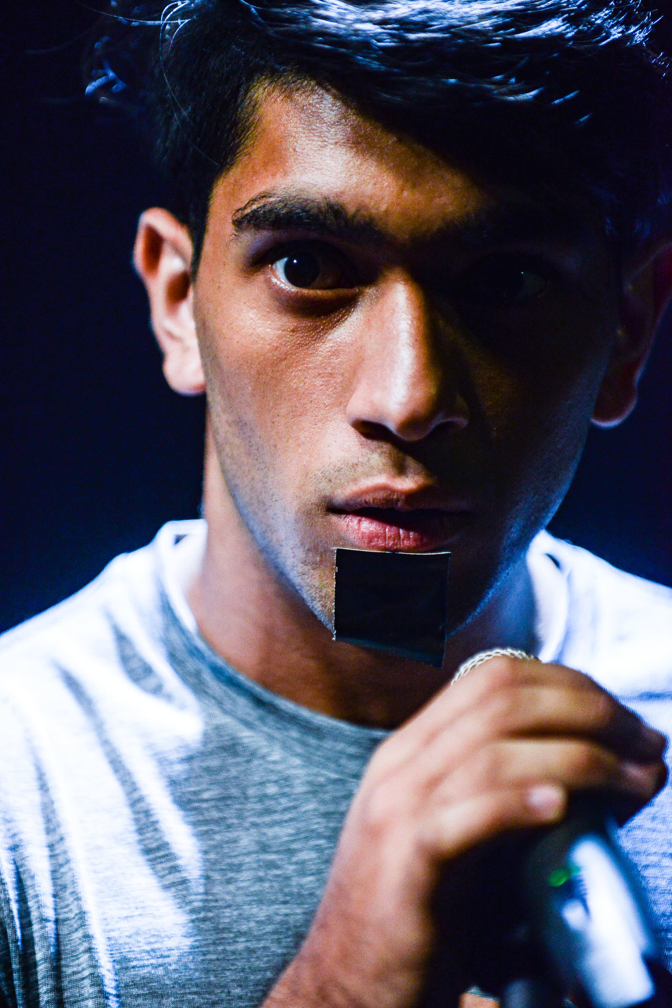 「咦，他們也沒什麼特別啊，很正常啊」，製作：《《山下的證詞》》