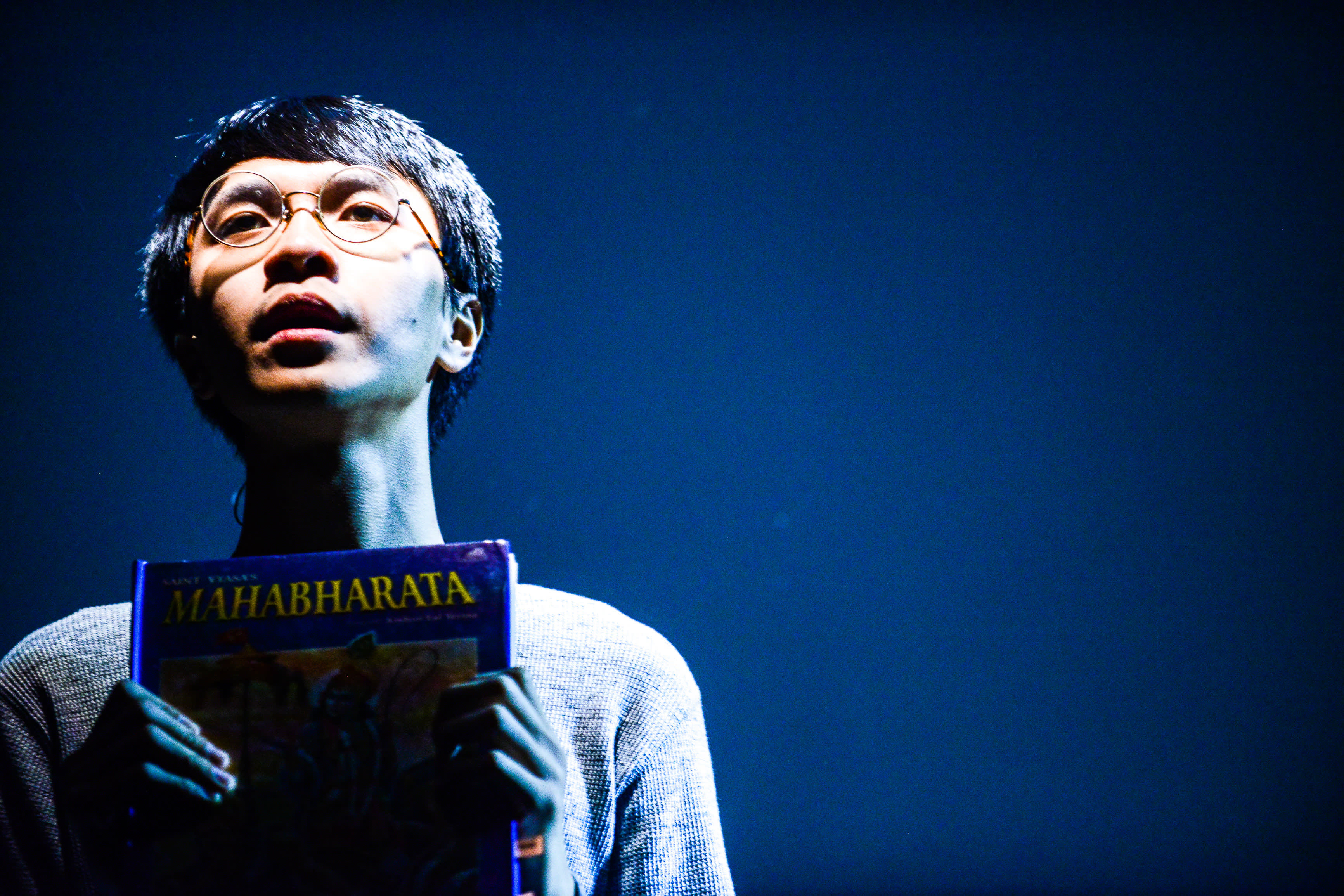 將來並不存在，但我會給你一雙眼睛去看一看戰爭，製作：《《山下的證詞》》