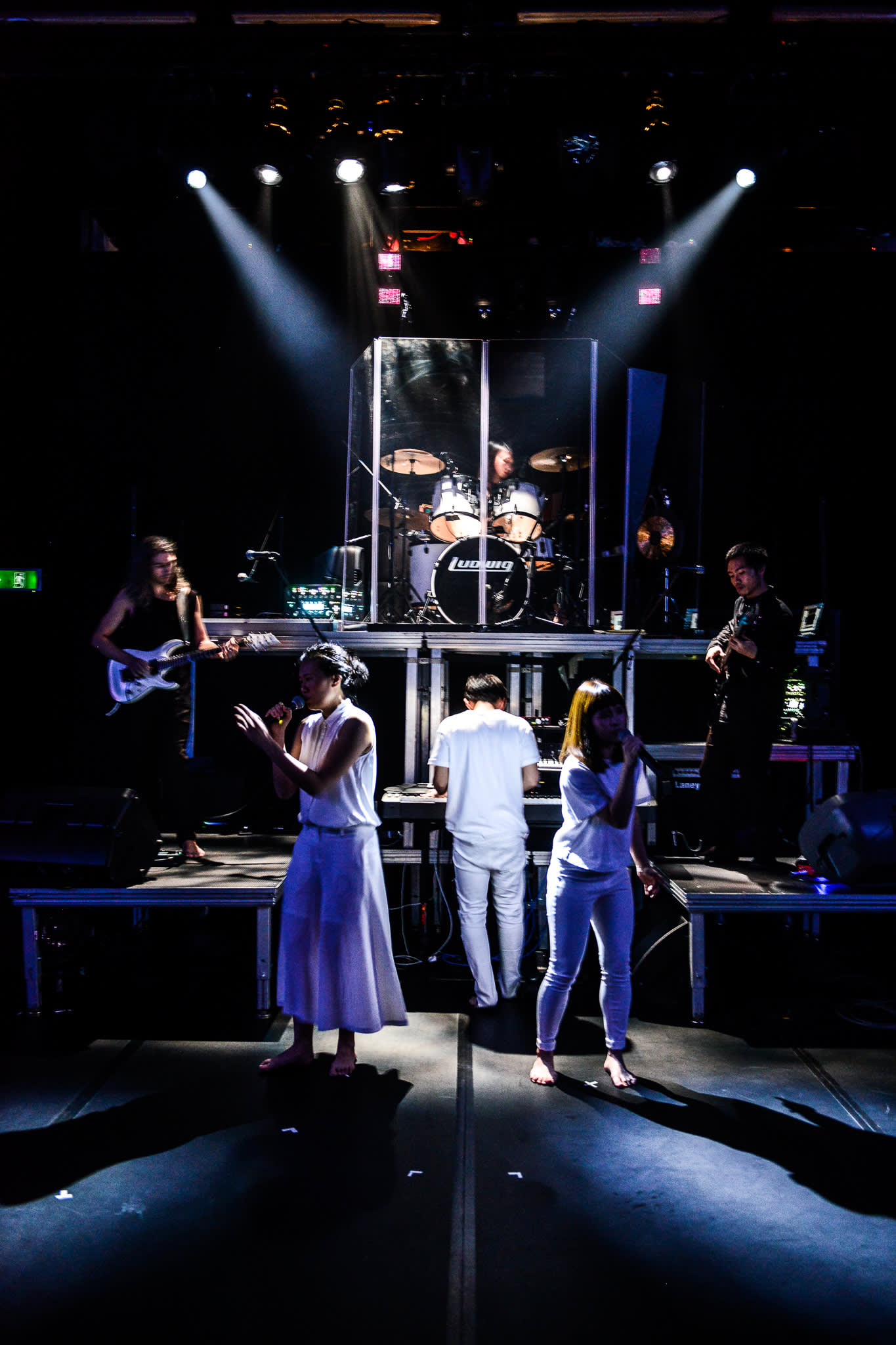 來吧，陌生的你，受囚的你，英勇獻身的你，閃耀吧！，製作：《《復仇變奏曲》》