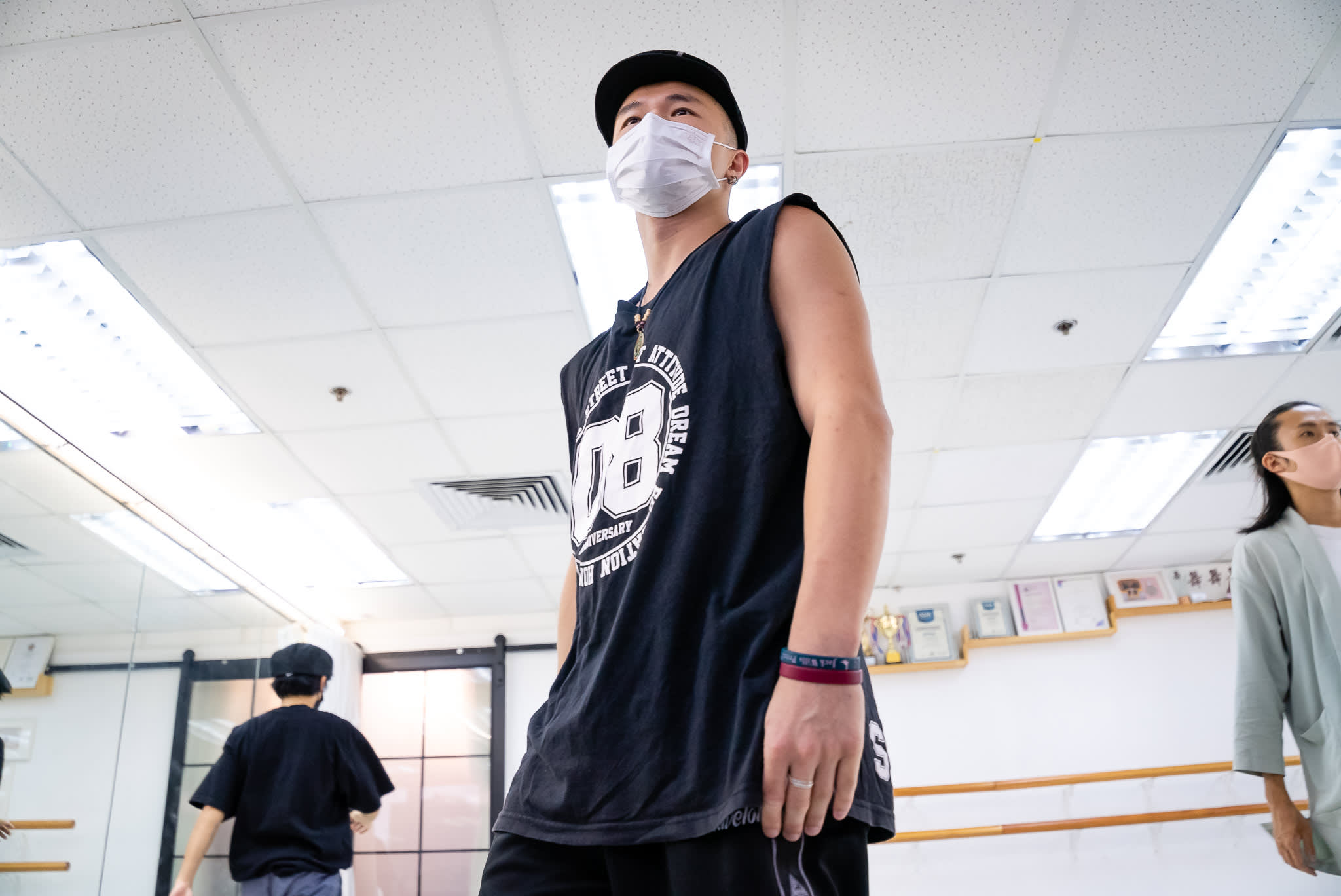 有冇聽過馮強波鞋，製作：《《舞照跳》》