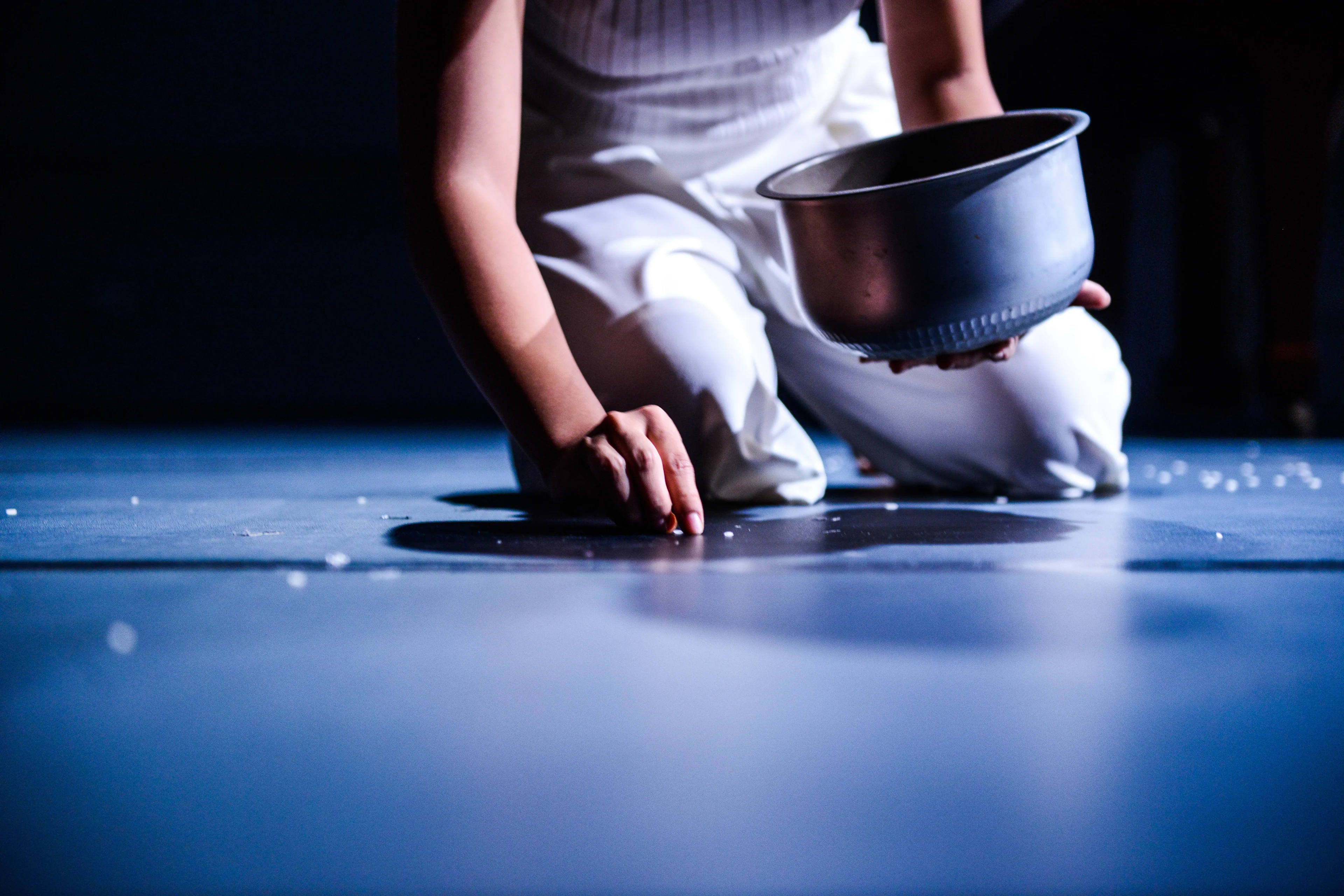 Nipa hut, even though it's small,&#xA;The plants that grow around it are varied