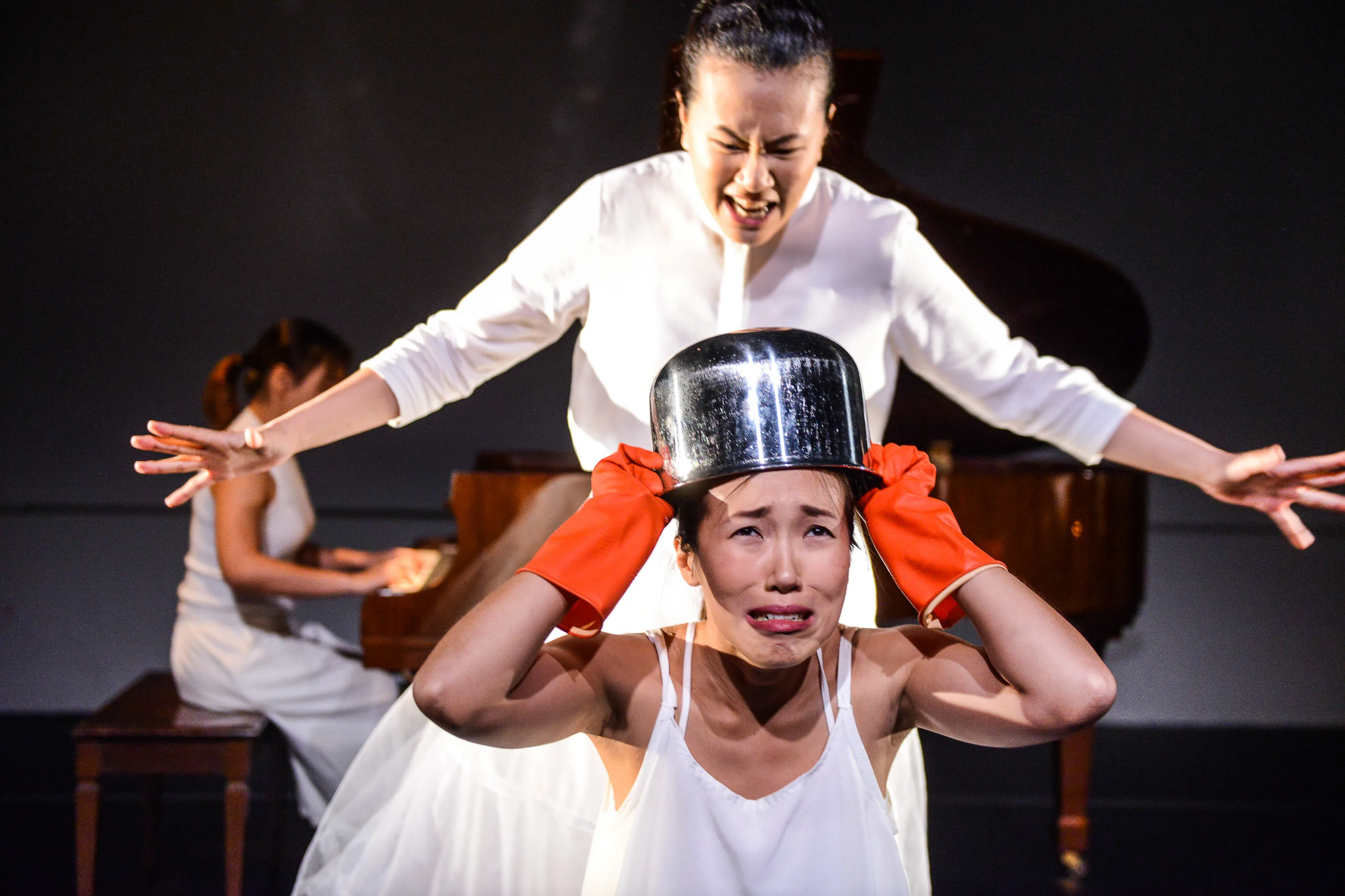 When I used this pot today, I found that it was mouldy