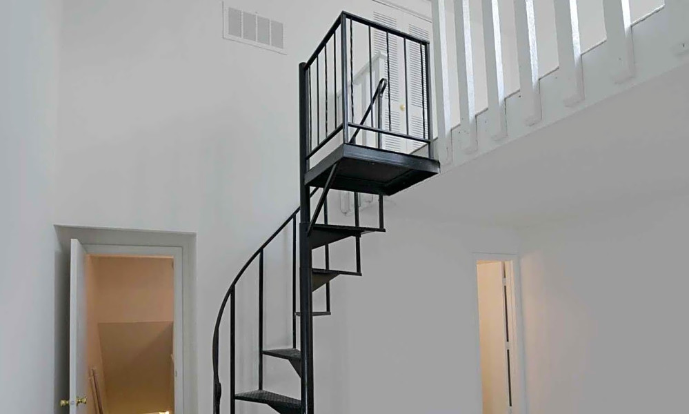 What will 1,200 rent you in St VincentGreenbriar, right now?