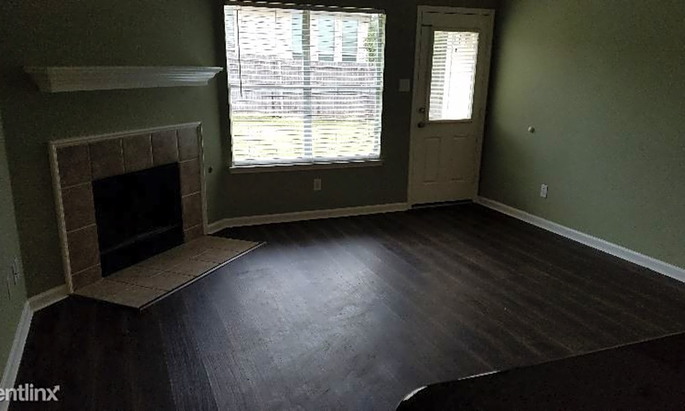 The cheapest apartments for rent in Sendera Ranch, Fort Worth