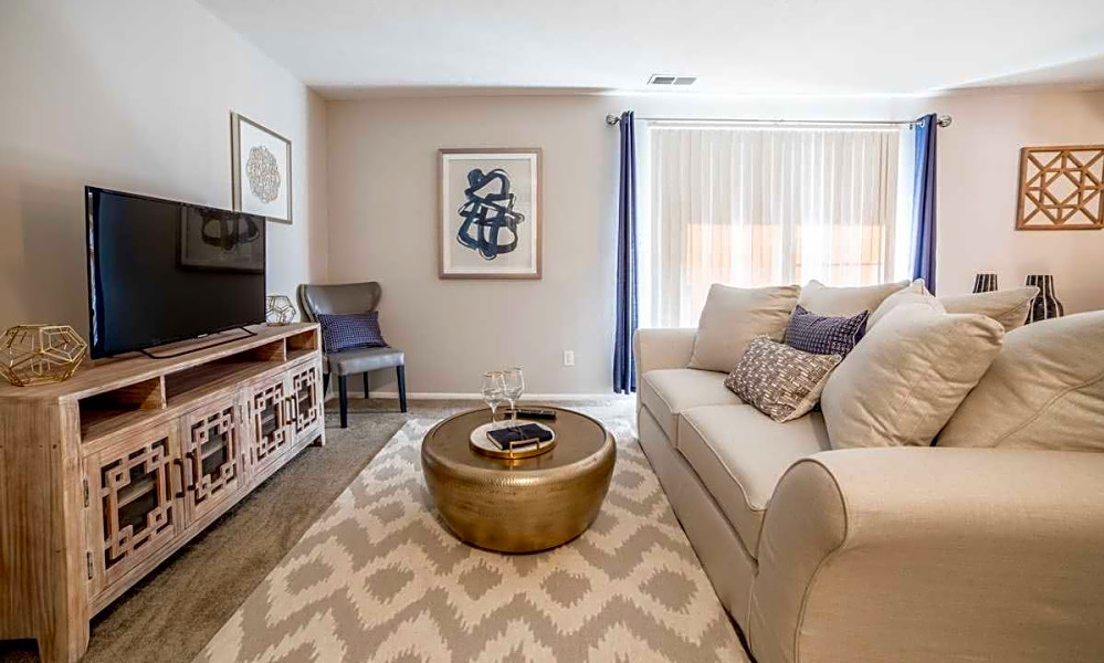 What will 1,200 rent you in St VincentGreenbriar, right now?